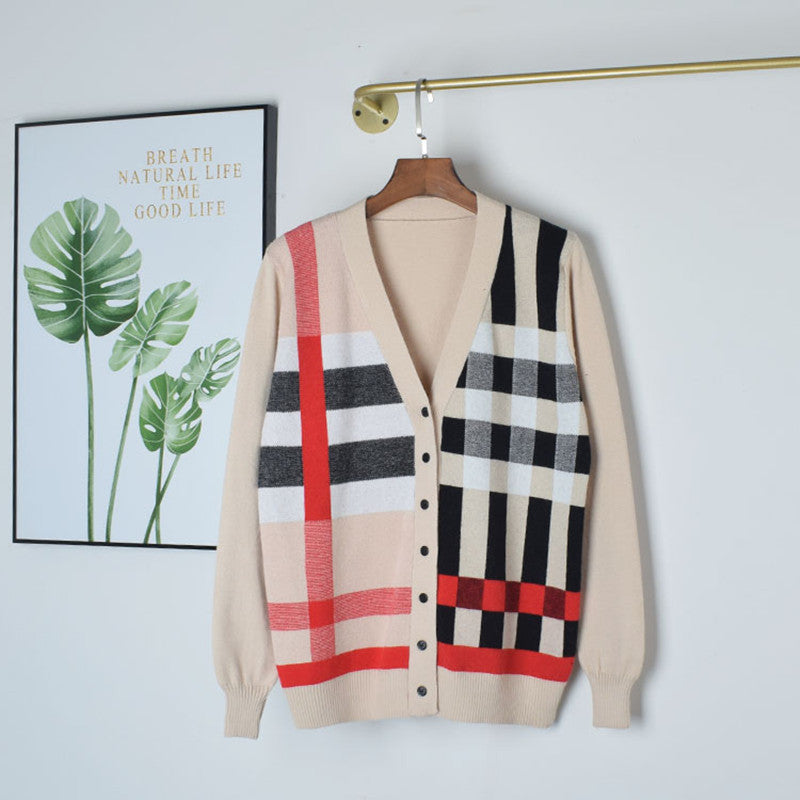DYVIRA Everyday Knit Cardigan detail