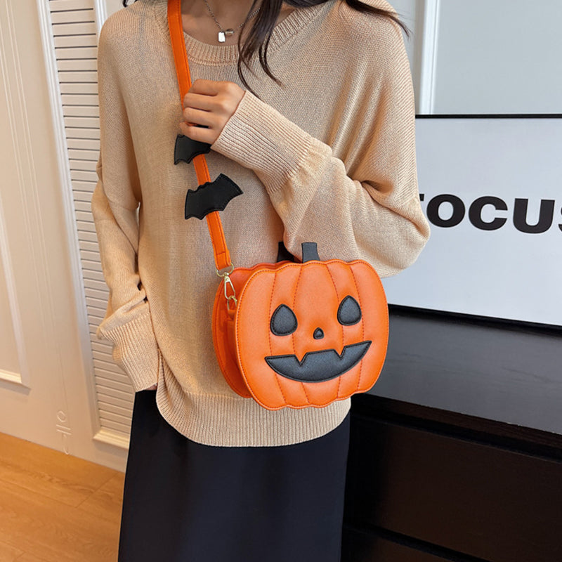 Pumpkin crossbody bag in black and orange